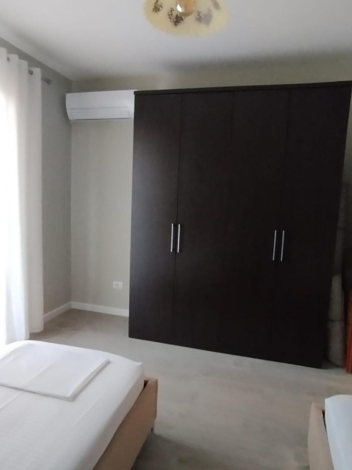 Leatis Apartment Durres Exterior photo