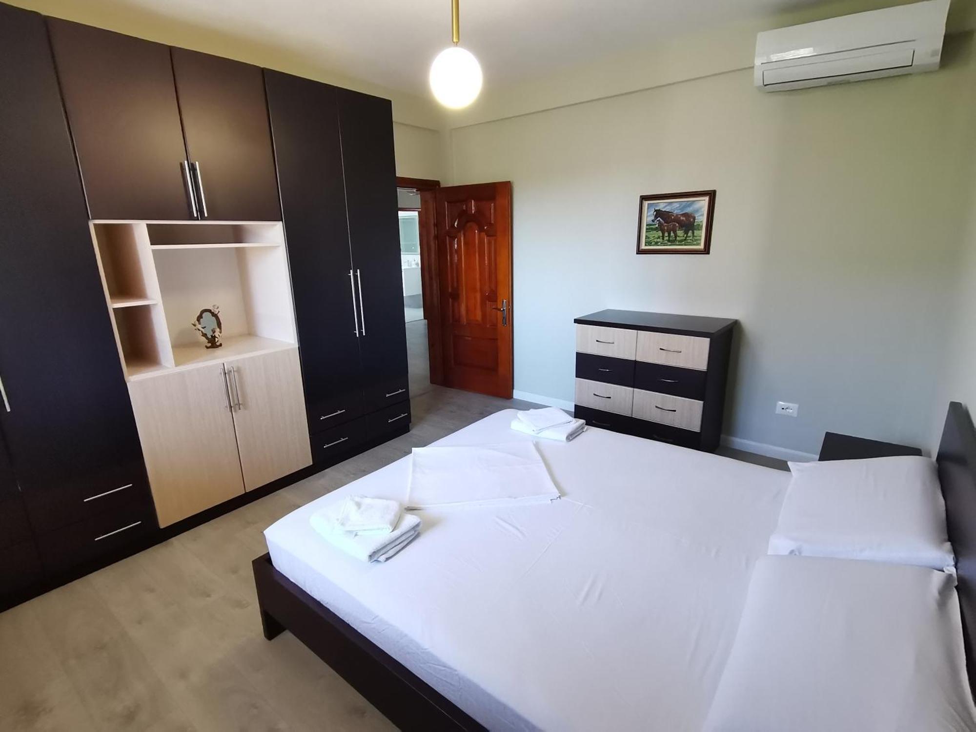 Leatis Apartment Durres Exterior photo
